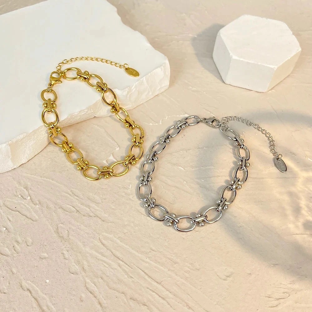 Oval Dotted Link Bracelet